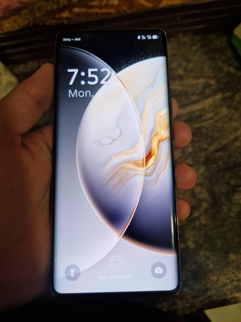 tecon camon 30s 1