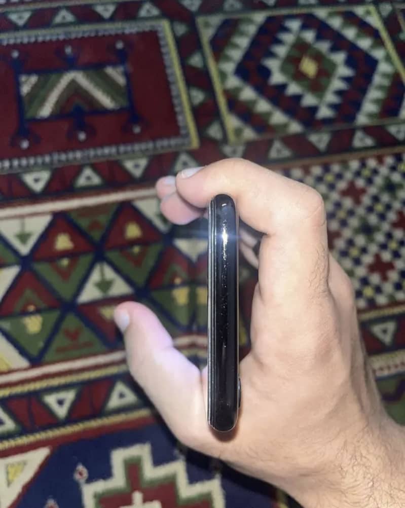 Apple iPhone X 5