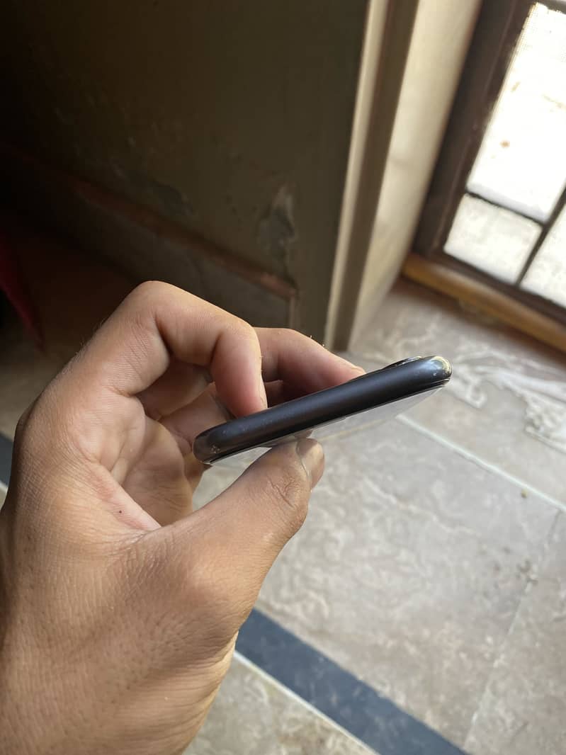 Apple iPhone 11 1