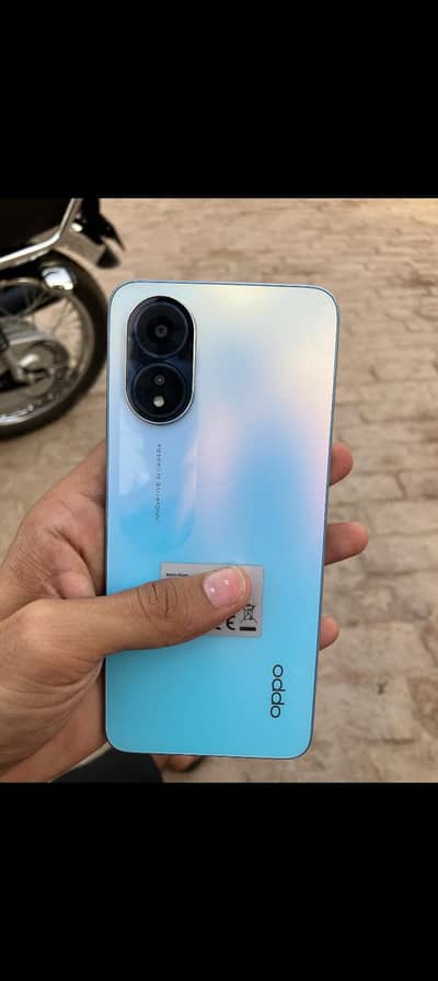 OPPO A18