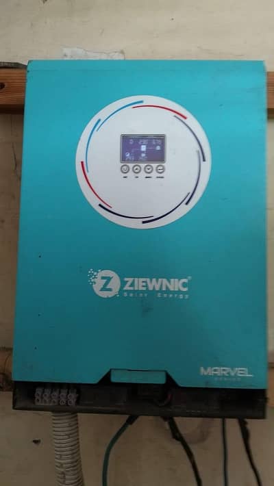 hybrid solar inverter. 3.2 kevi. 24 volt