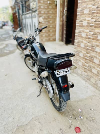 Suzuki GS 150