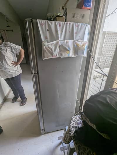 Pel refrigerator going cheap