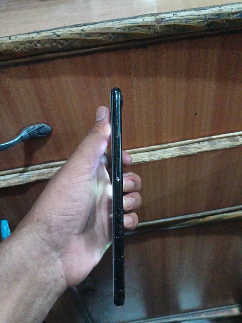 Apple iPhone 7 Plus 3
