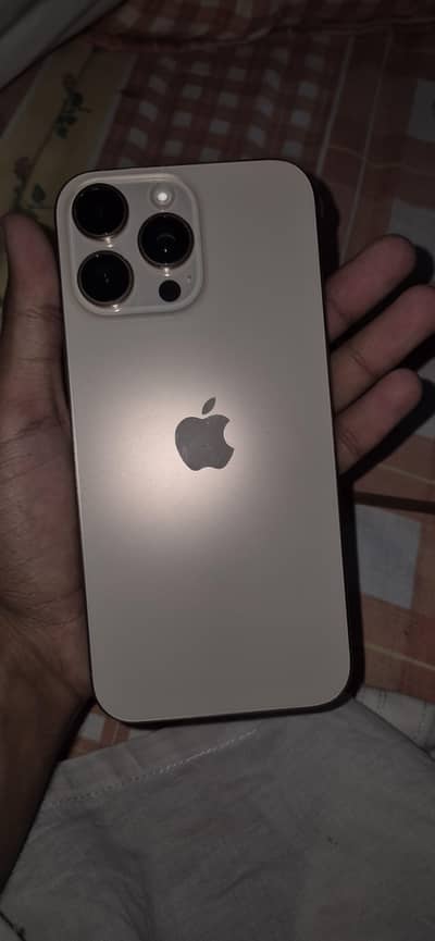 Apple iPhone 16 Pro Max