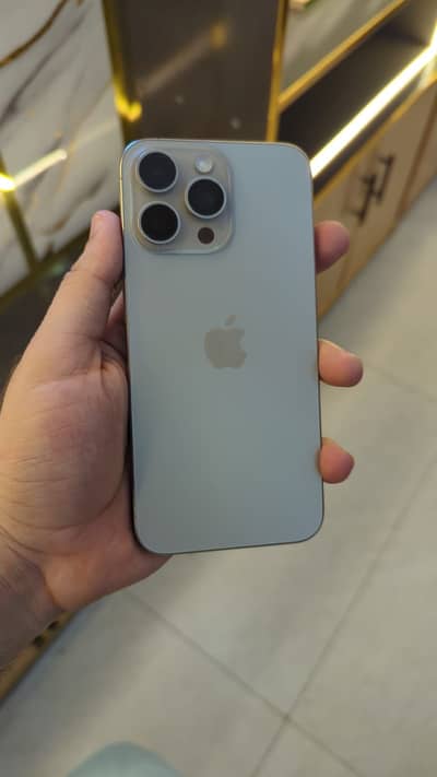 Apple iPhone 15 Pro Max jv