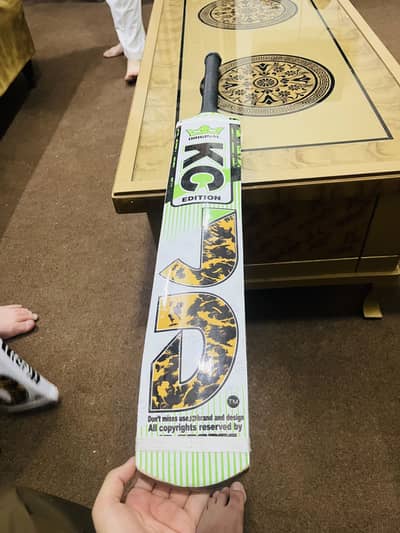 Cricket bat
