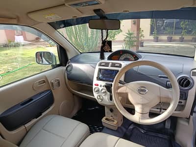 Nissan Otti 2010 model / 2014 registered Japanese car