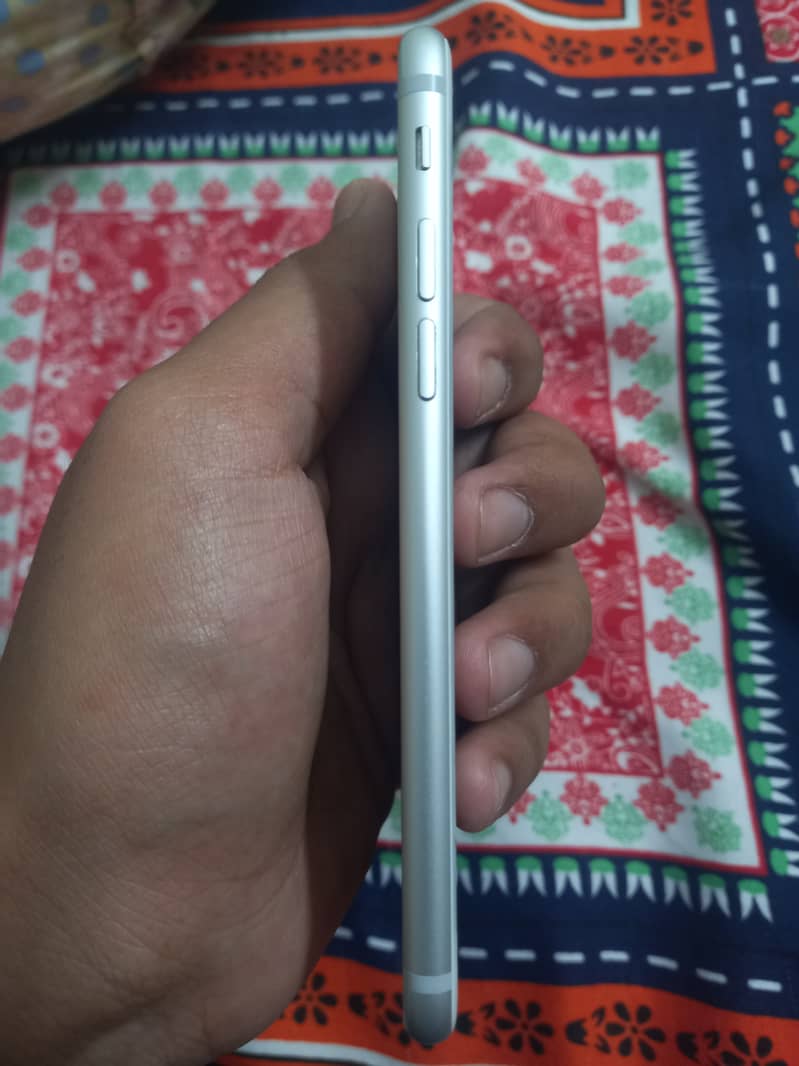 Apple iPhone 7 5