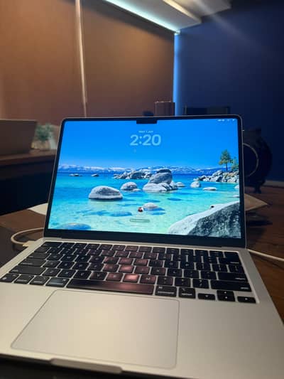 Macbook M2 Air