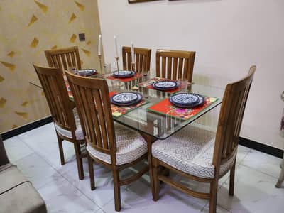 BRAND NEW WOODEN DINING TABLE