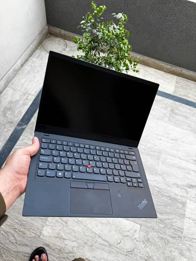 Lenovo X1 Carbon i7 10th gen