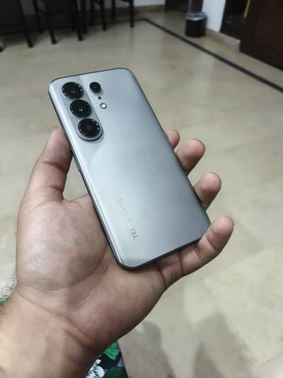 Tecno Camon 50 Pro (in 12 months warranty 3 days used only)