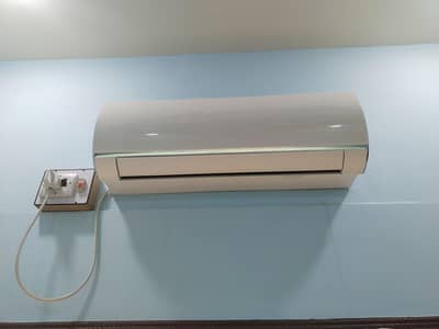 Gree 1 ton ac