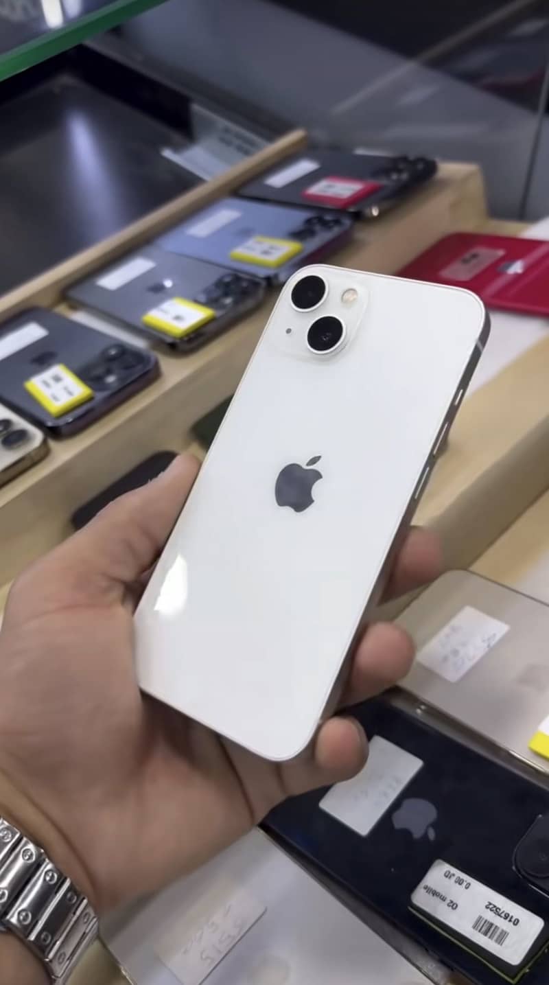 Apple iPhone 13 1