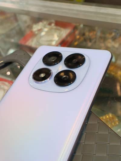 Xiaomi Redmi Note 14 Pro