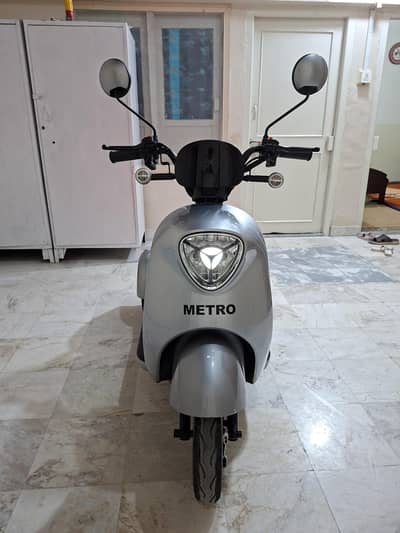 i am selling metro A7 three wheeler electric bike brand new