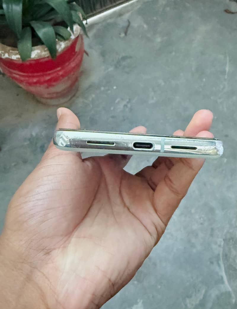 Google pixel 8 pro 5