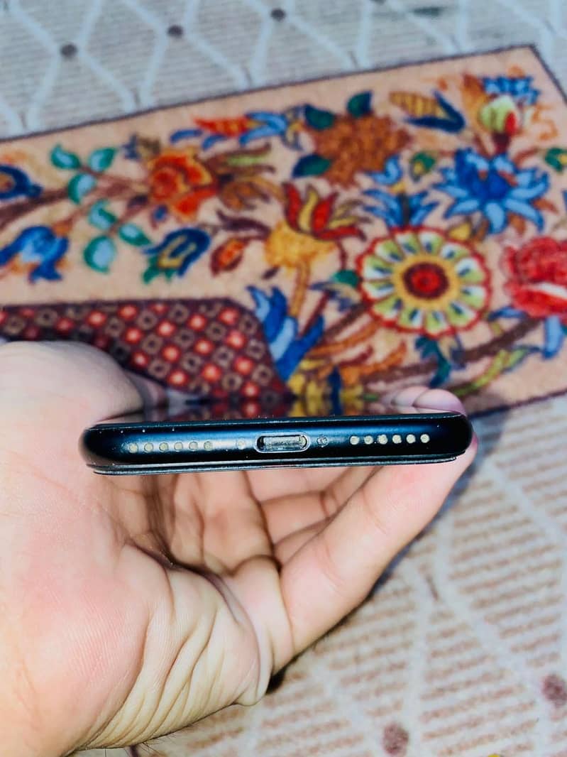 Iphone SE 2ND Generation 5
