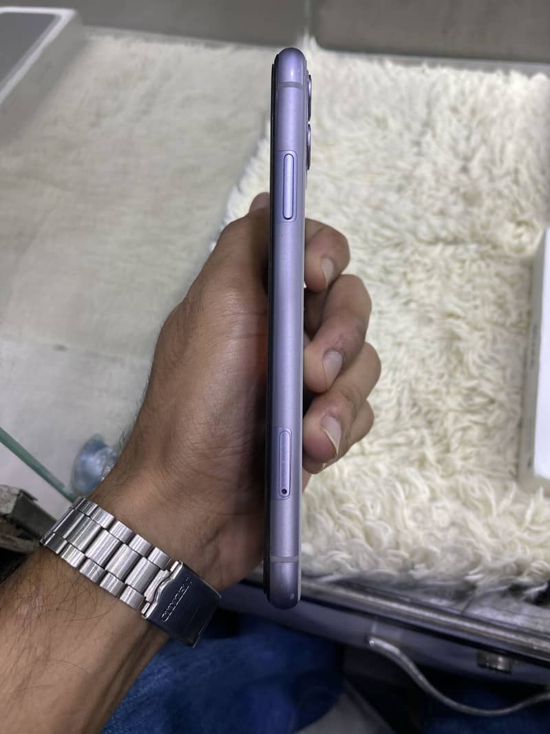 Apple iPhone 11 5