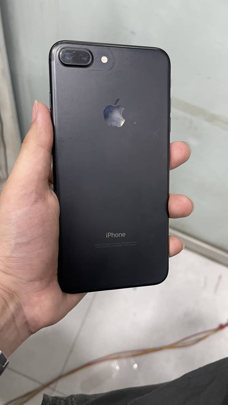 Apple iPhone 7 Plus 5
