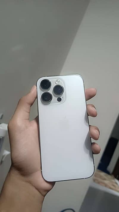 Iphone 14pro non-pta 256gb 82% health all ok water pack