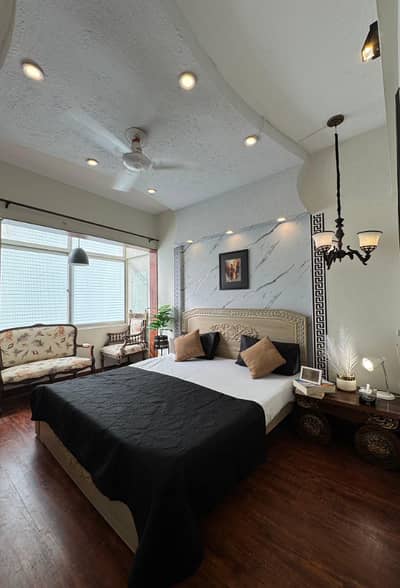 One bedroom apartment per day available Gulbug green Islamabad lukurya furnished apartment