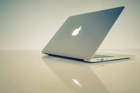 Apple Macbook 2015 Early Brand New Condition Windows 10 Installed