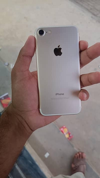 Apple iPhone 7