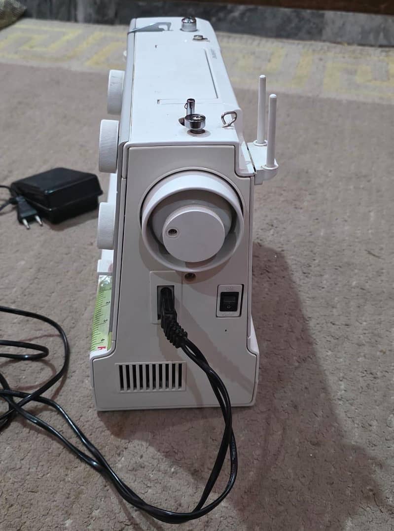 sewing zigzag machine 8