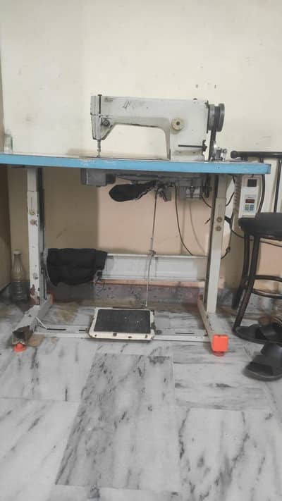 industrial sewing machine