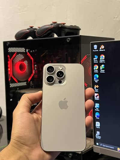 iPhone 15 Pro Max FU