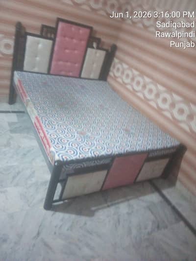 Iron double bed 6 6.5feet
