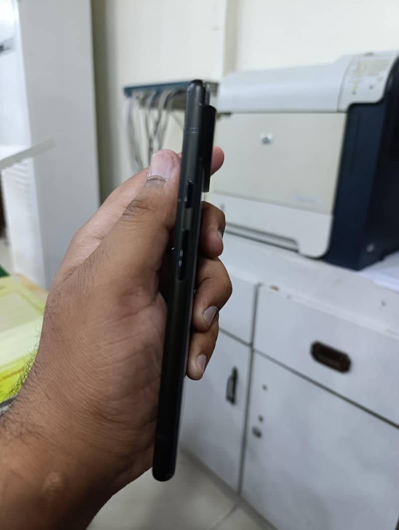 Google Pixel 6 4