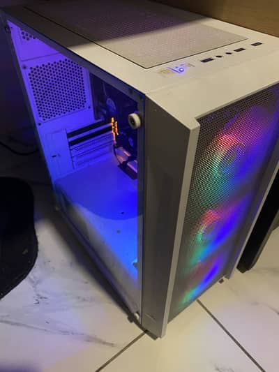 Gaming PC - 16 GB i5- 7th Generation
