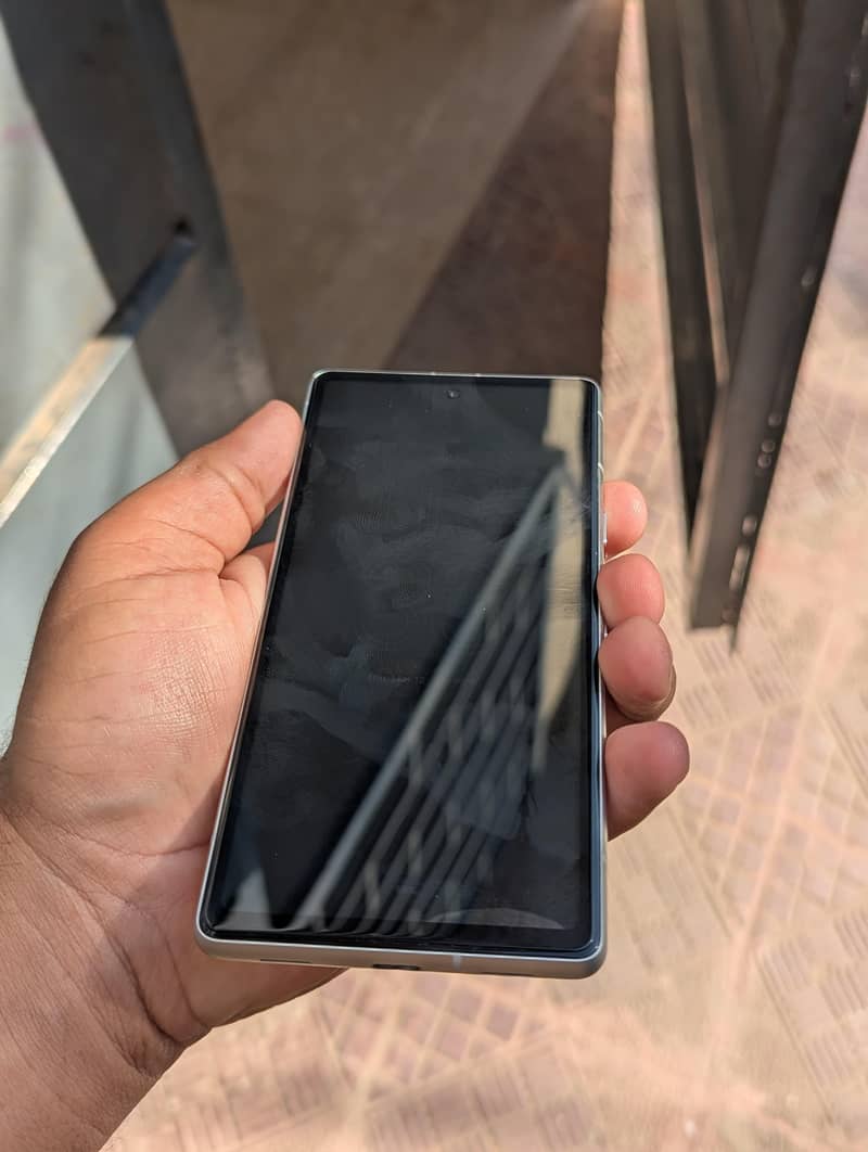 Google Pixel 7a 6