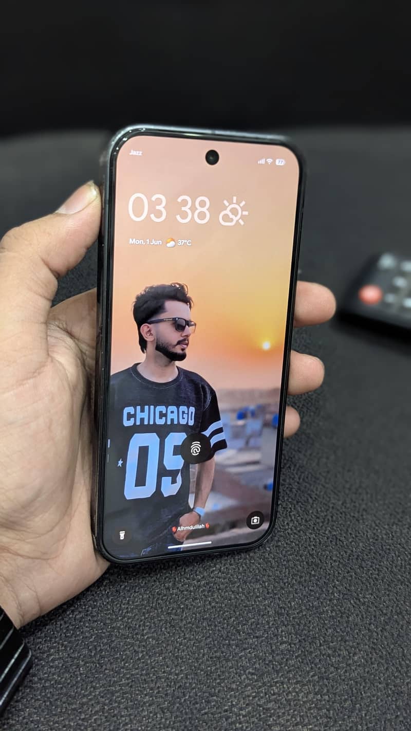 Google Pixel 9 4