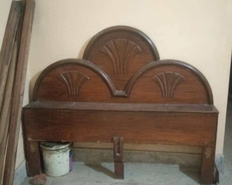 double bed small 0