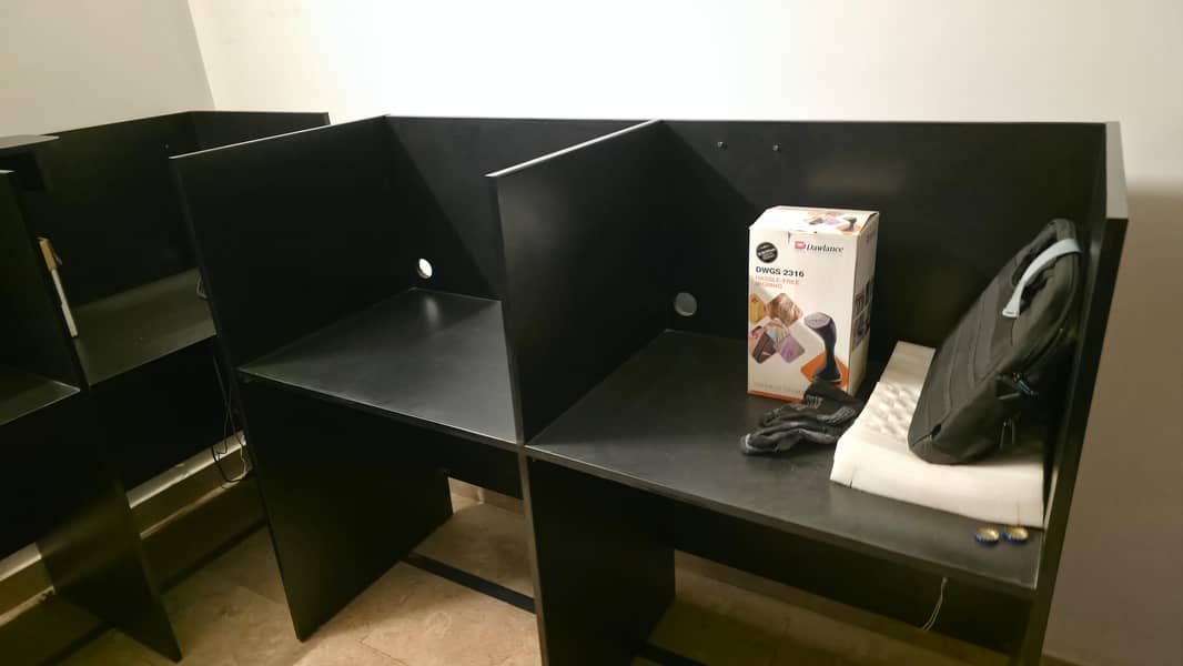 Office Workstations 1