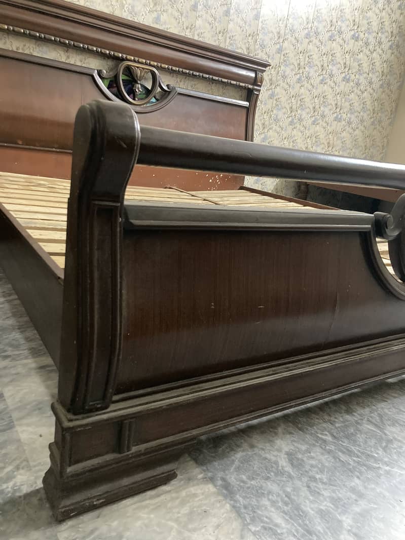 Complete Bed Set (Pure wooden bed no farmica or press sheet used) 1