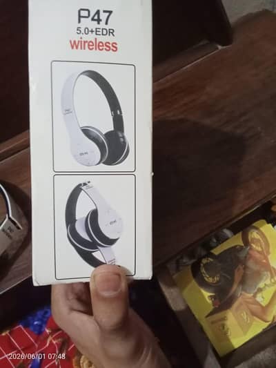 P47 Wireless headphones