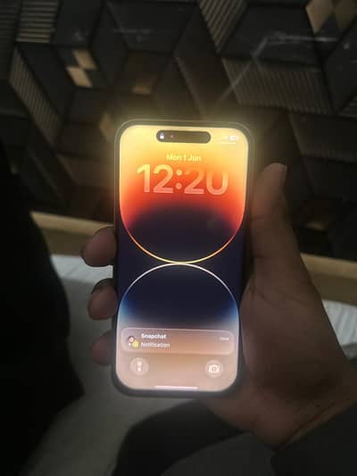 Apple iPhone 14 Pro box sat ha