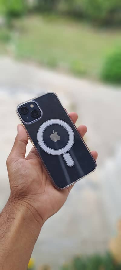 Apple iPhone 13 ( Sim Time Available 3 months with jv chip)