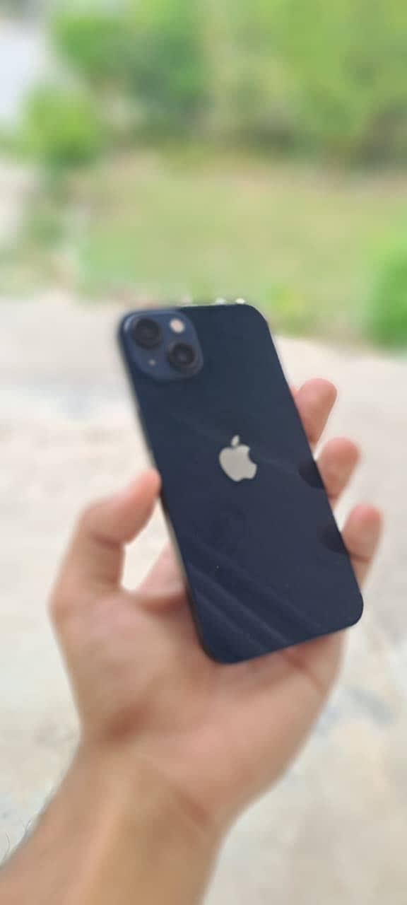 Apple iPhone 13 ( Sim Time Available 3 months with jv chip) 1