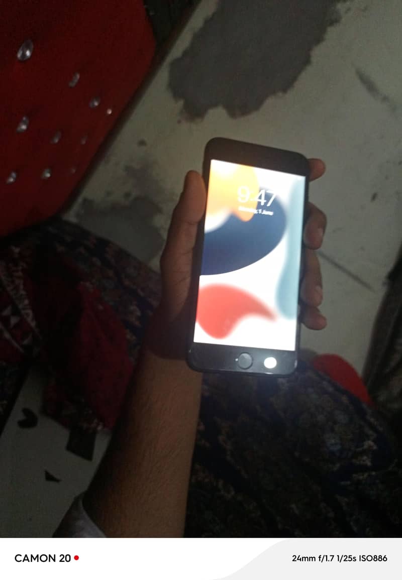 Apple iPhone 7 Plus 1