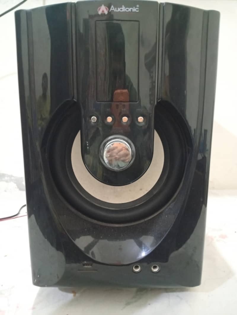 Aundionic home theater system 1