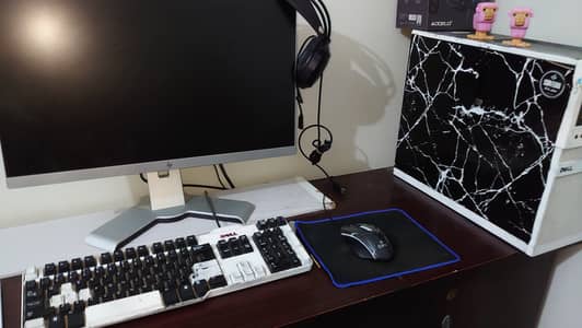 Desktop Computer & LCD