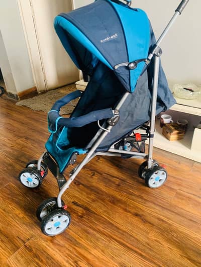 Imported pram/stroller in excellent condition