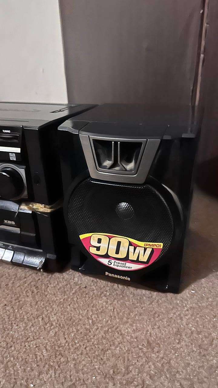 speaker set 1