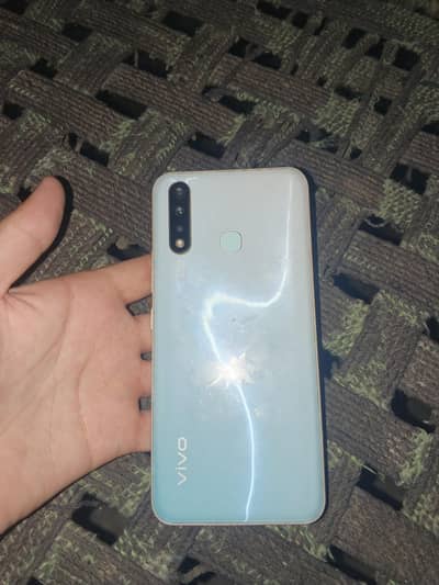 Vivo Y17